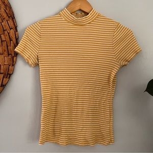 Ribbed Mock Neck Shirt